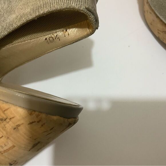 Stuart Weitzman Glover Stretch Wedge Sandal 10.5 M - Picture 7 of 10